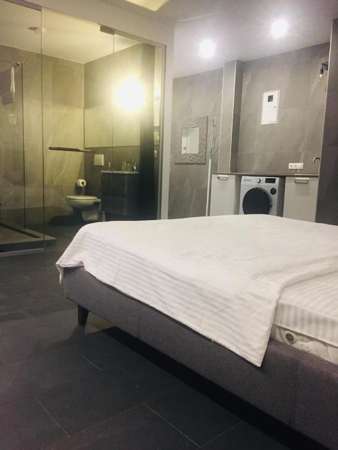 Эксклюзивная Квартира На Крещатике Kiev Ngoại thất bức ảnh