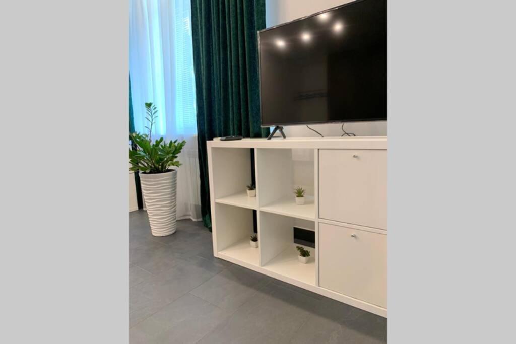Эксклюзивная Квартира На Крещатике Kiev Ngoại thất bức ảnh